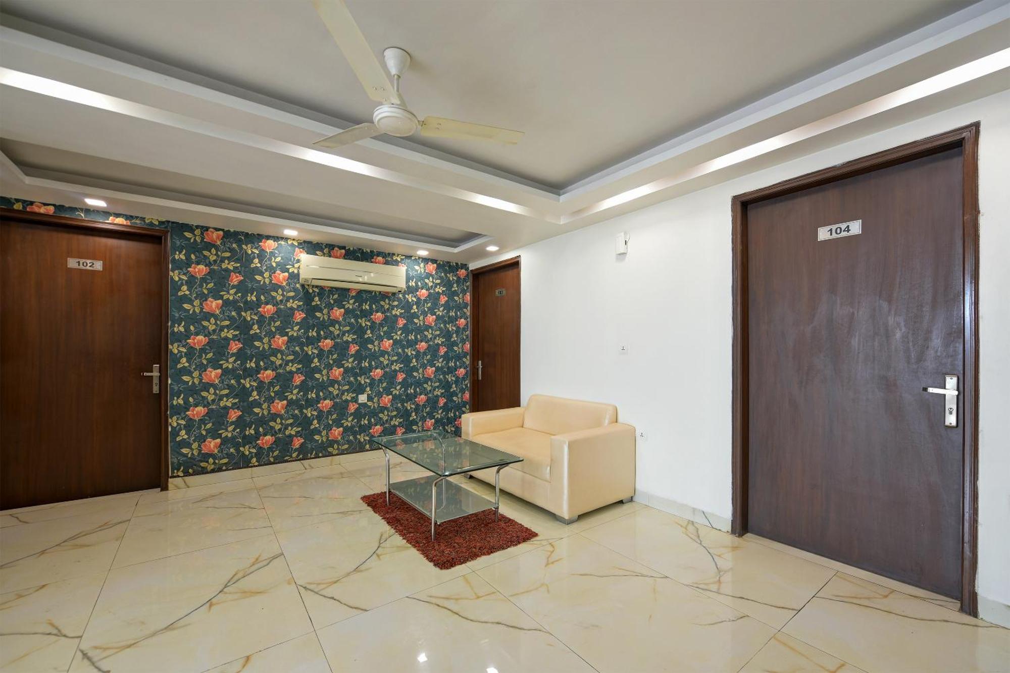 Hotel Leaf 9 Boutique, Near Golf Course Road And Galleria Market Gurgaon Exteriör bild