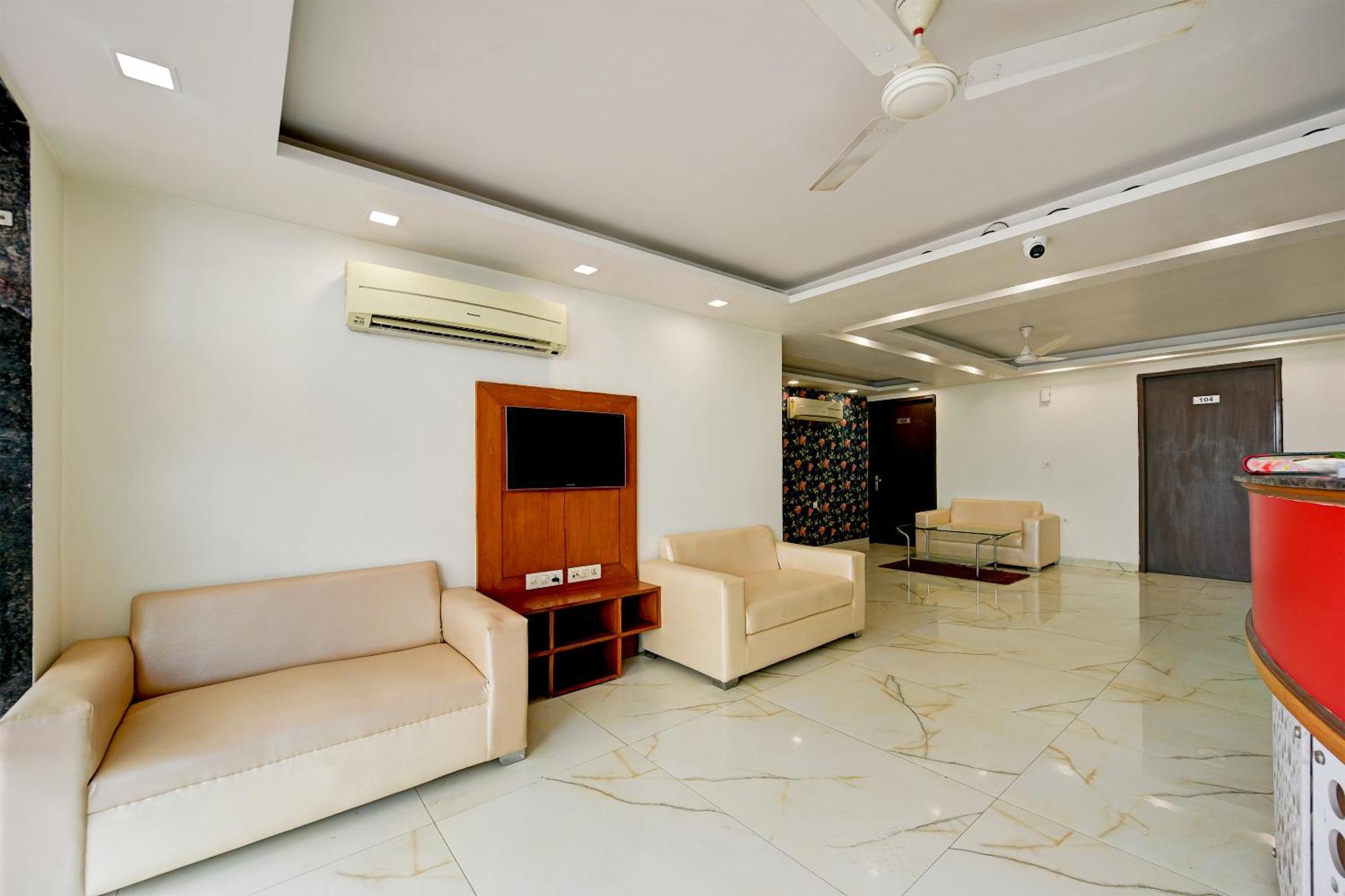 Hotel Leaf 9 Boutique, Near Golf Course Road And Galleria Market Gurgaon Exteriör bild