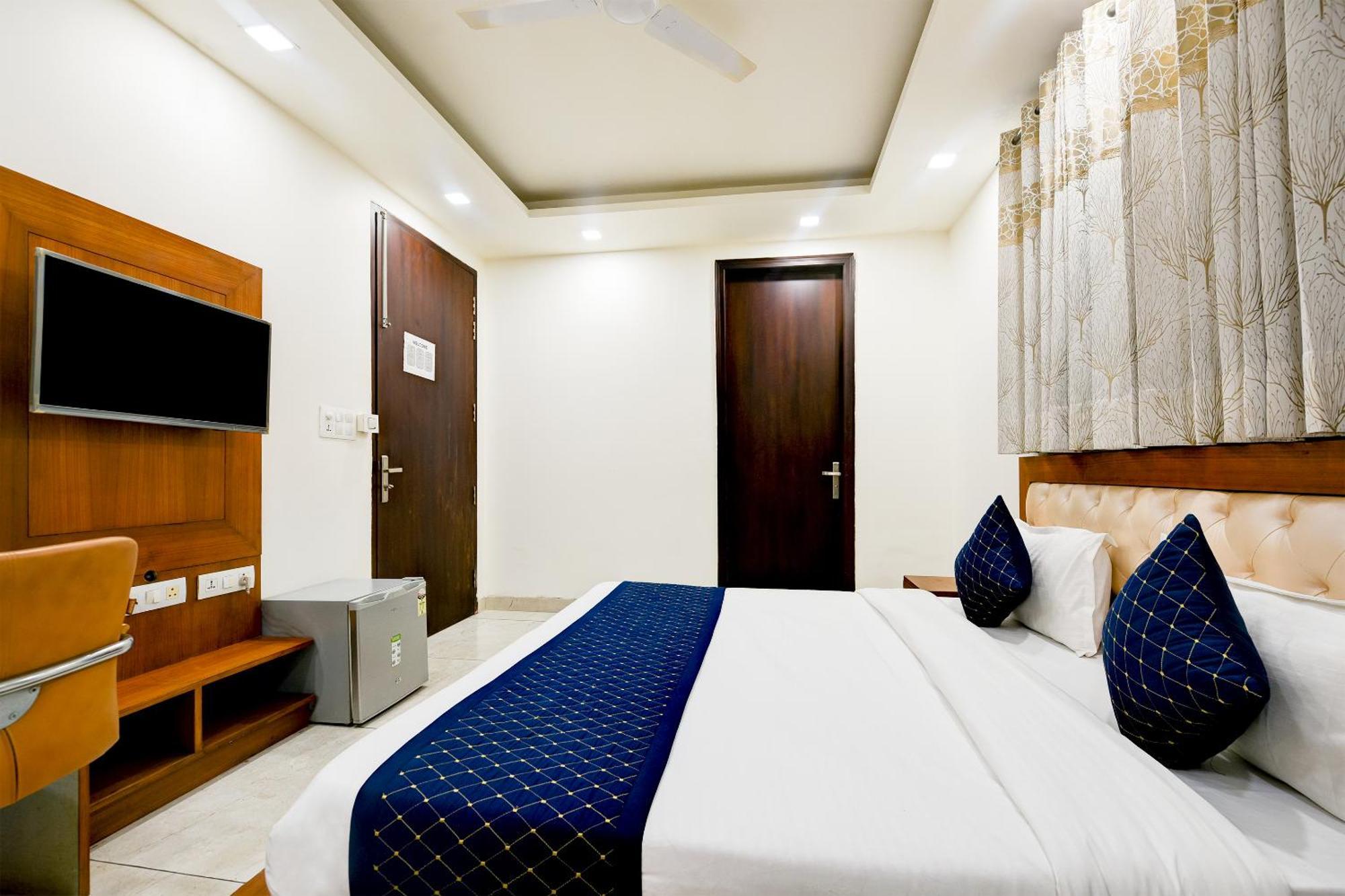 Hotel Leaf 9 Boutique, Near Golf Course Road And Galleria Market Gurgaon Exteriör bild